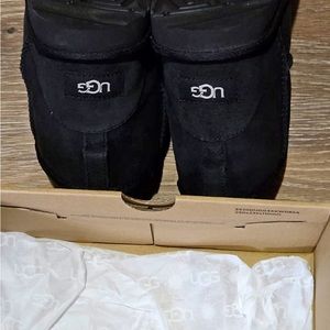 UGG Classic Mini ii Kid's Size 4 Black Suede Slip On Ankle Boots